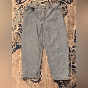 Banana Republic Factory Barrel High-Rise Jeans. Size 33/16.